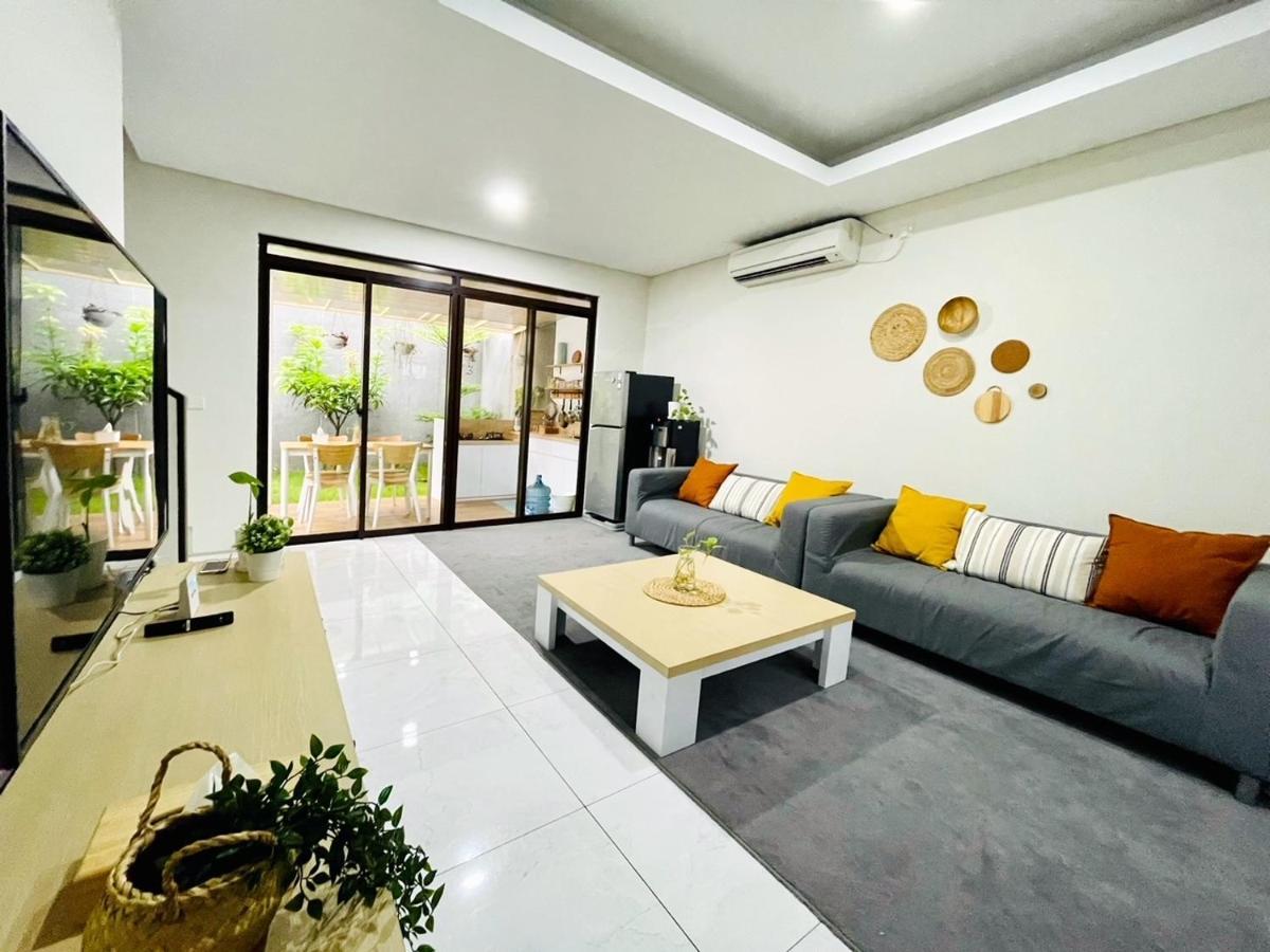 Larisa Homestay Syariah Padalarang Экстерьер фото